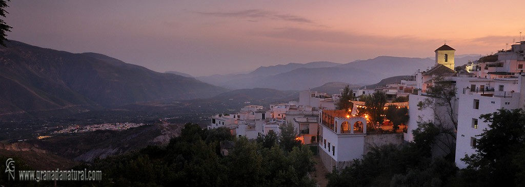 Vistas de la Alpujarra grandina desde Soportujar