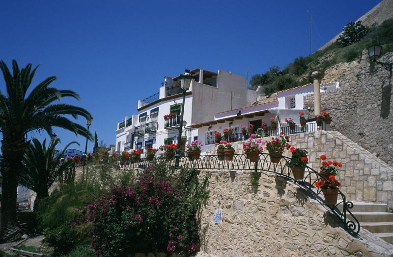 Rincones de Alicante: El Barrio de Santa Cruz