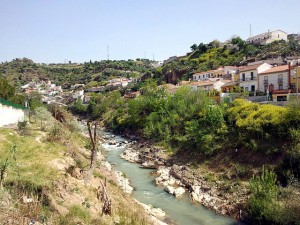 Rio Cubillas a su paso por Pinos Puente
