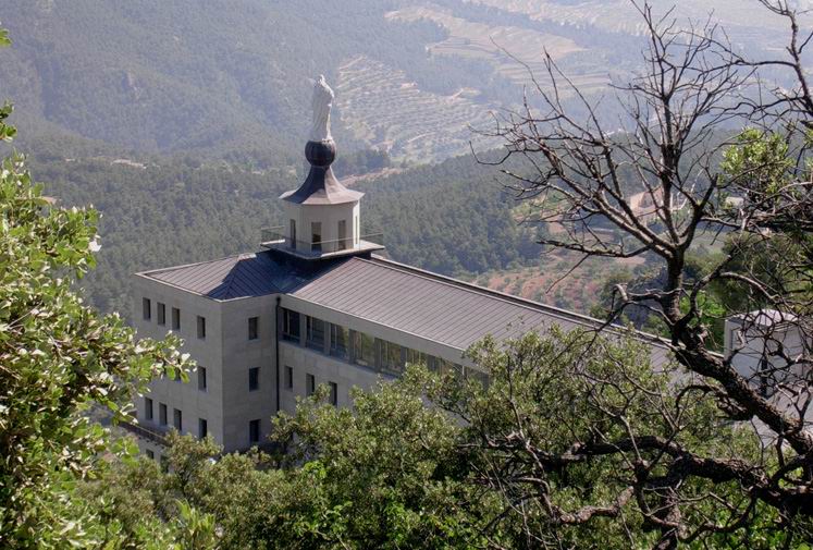 Natural Park of El Carrascal of Font Roja: an enchanted forest