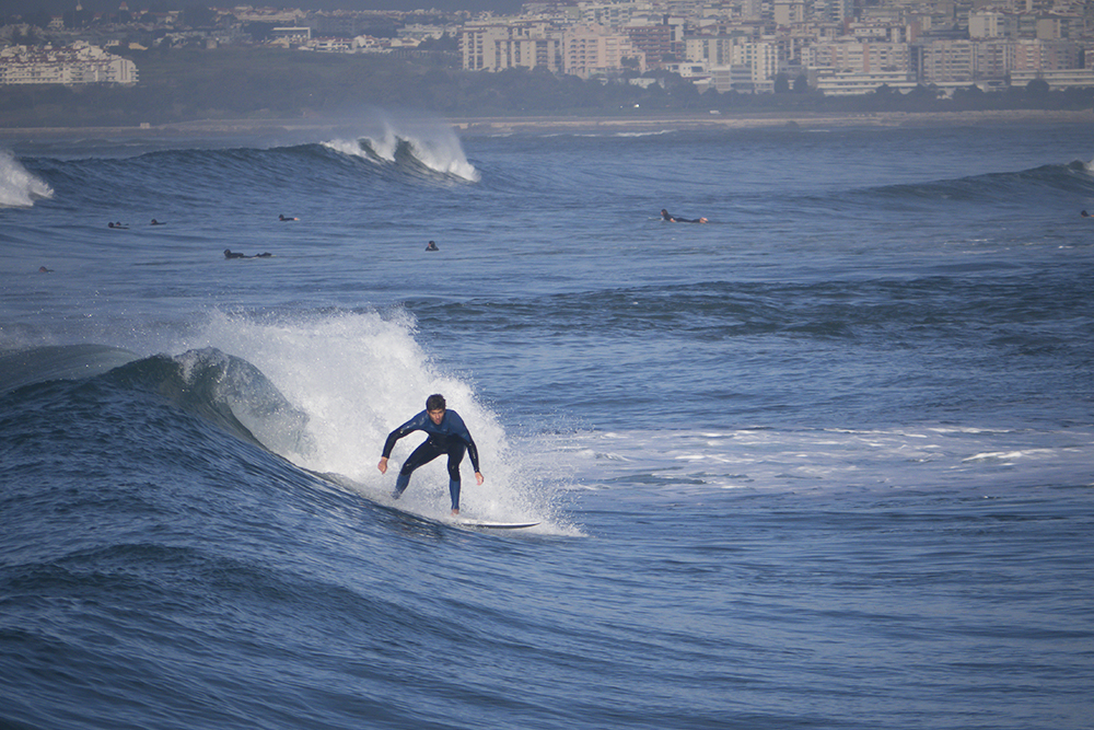 Costa da Caparica: a route of the best beaches of Lisbon by car