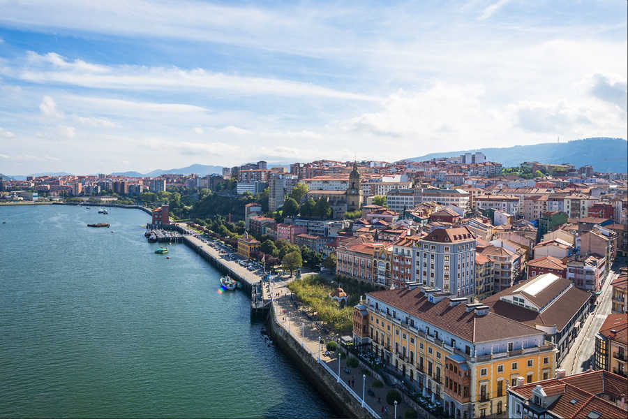 Record go abre oficina de alquiler de coches dentro de la ciudad de Bilbao 