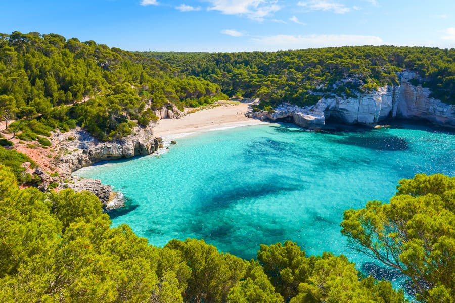 Ferreries, el pueblo del calzado de Menorca