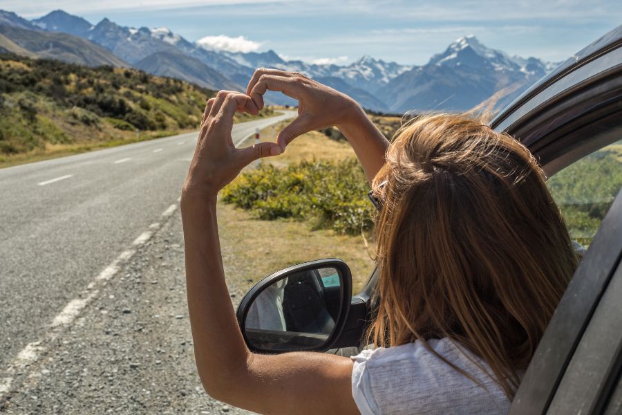 Valentine’s Day 2024: prepare your romantic getaway with Record go Mobility