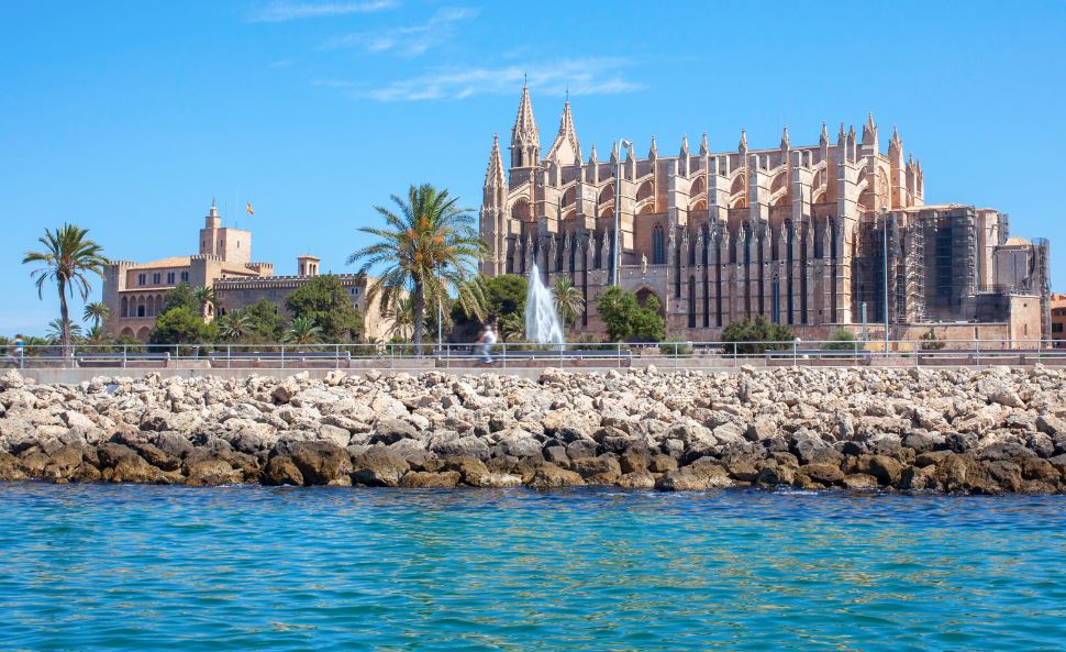 Autovermietungsroute durch Mallorca: Mietwagenreservierung und Sehenswürdigkeiten