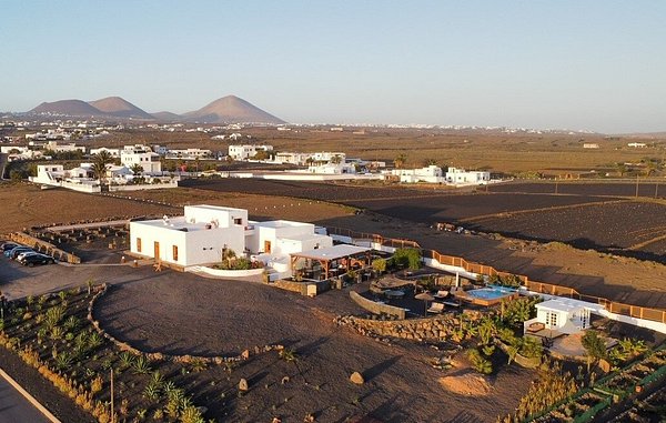 Descobreix Lanzarote amb el teu cotxe de lloguer
