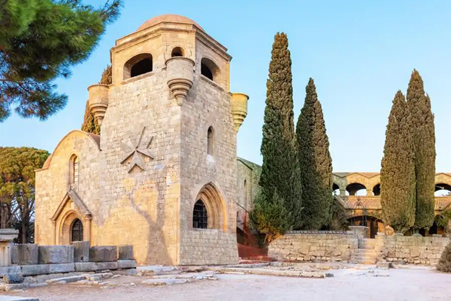 Ansicht des mittelalterlichen Klosters von Filerimos auf der Akropolis von Ialyssos